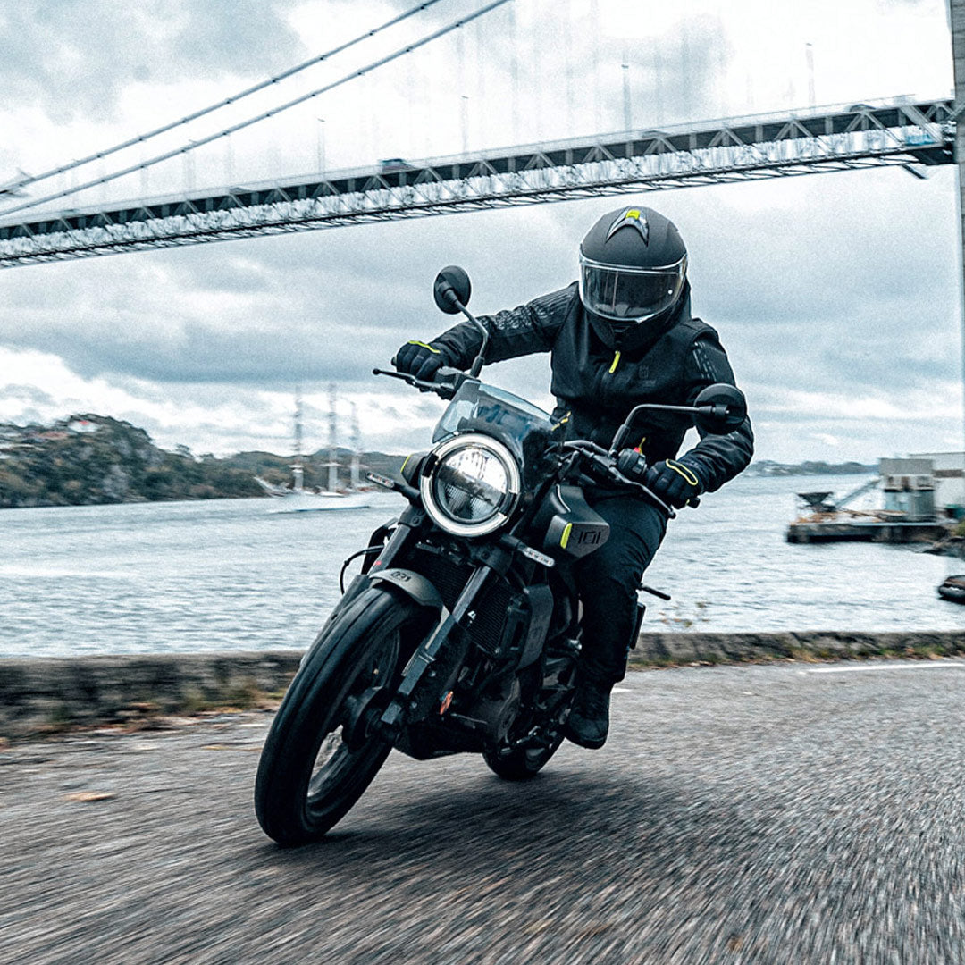 2024 Husqvarna Svartpilen 401 - Image 5