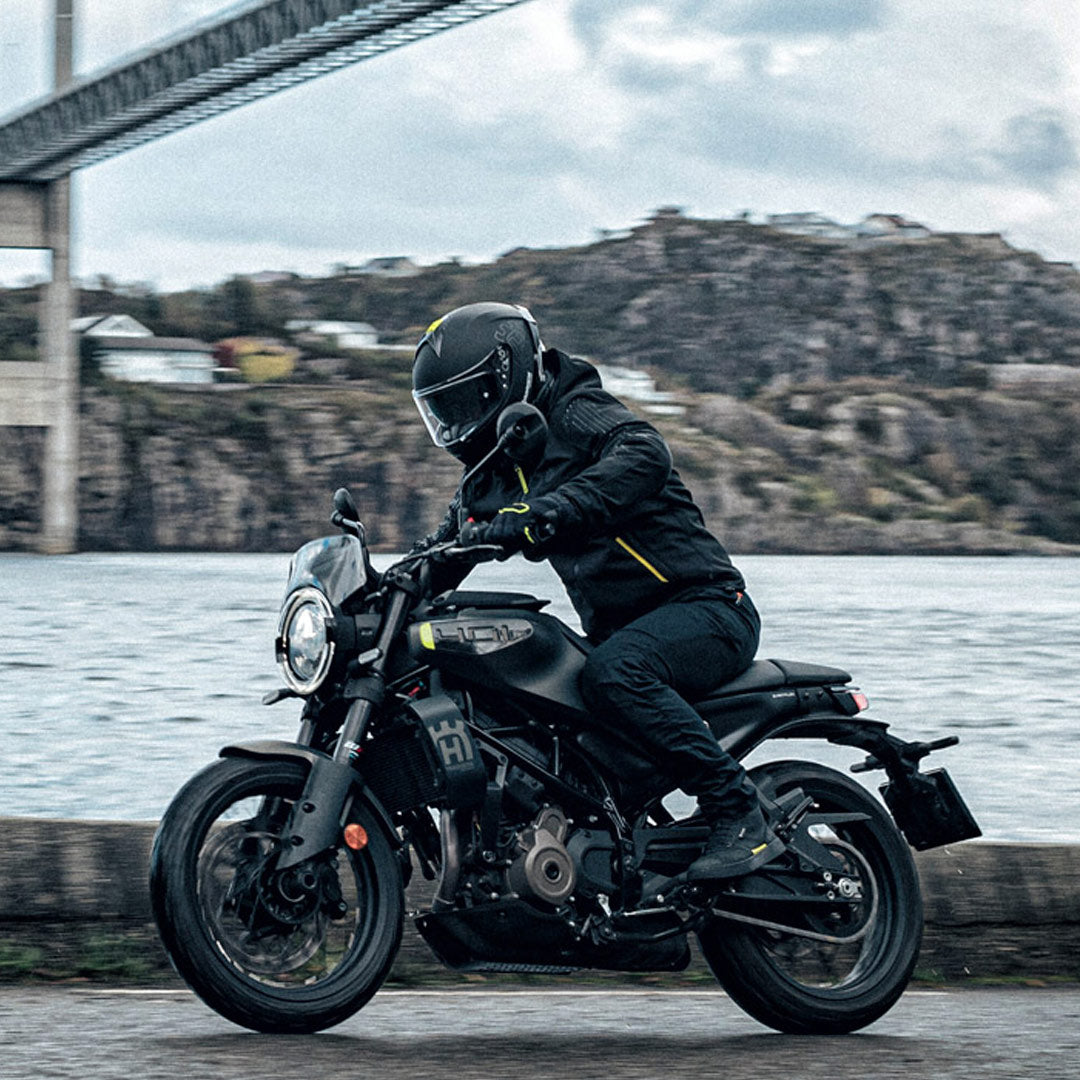 2024 Husqvarna Svartpilen 401 - Image 6