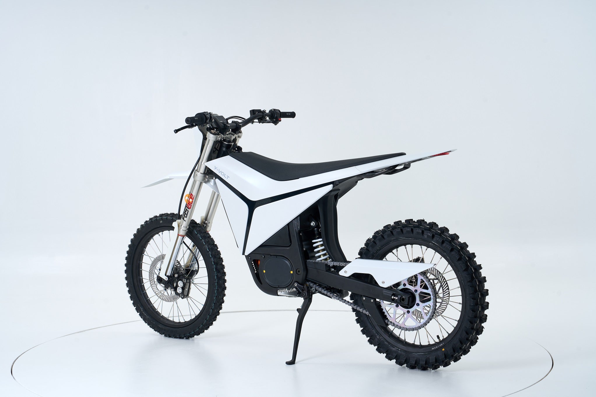 Y-Volt Surge V 97.2V/45Ah 35,000W Off-Road Electric Dirt Bike - Image 3