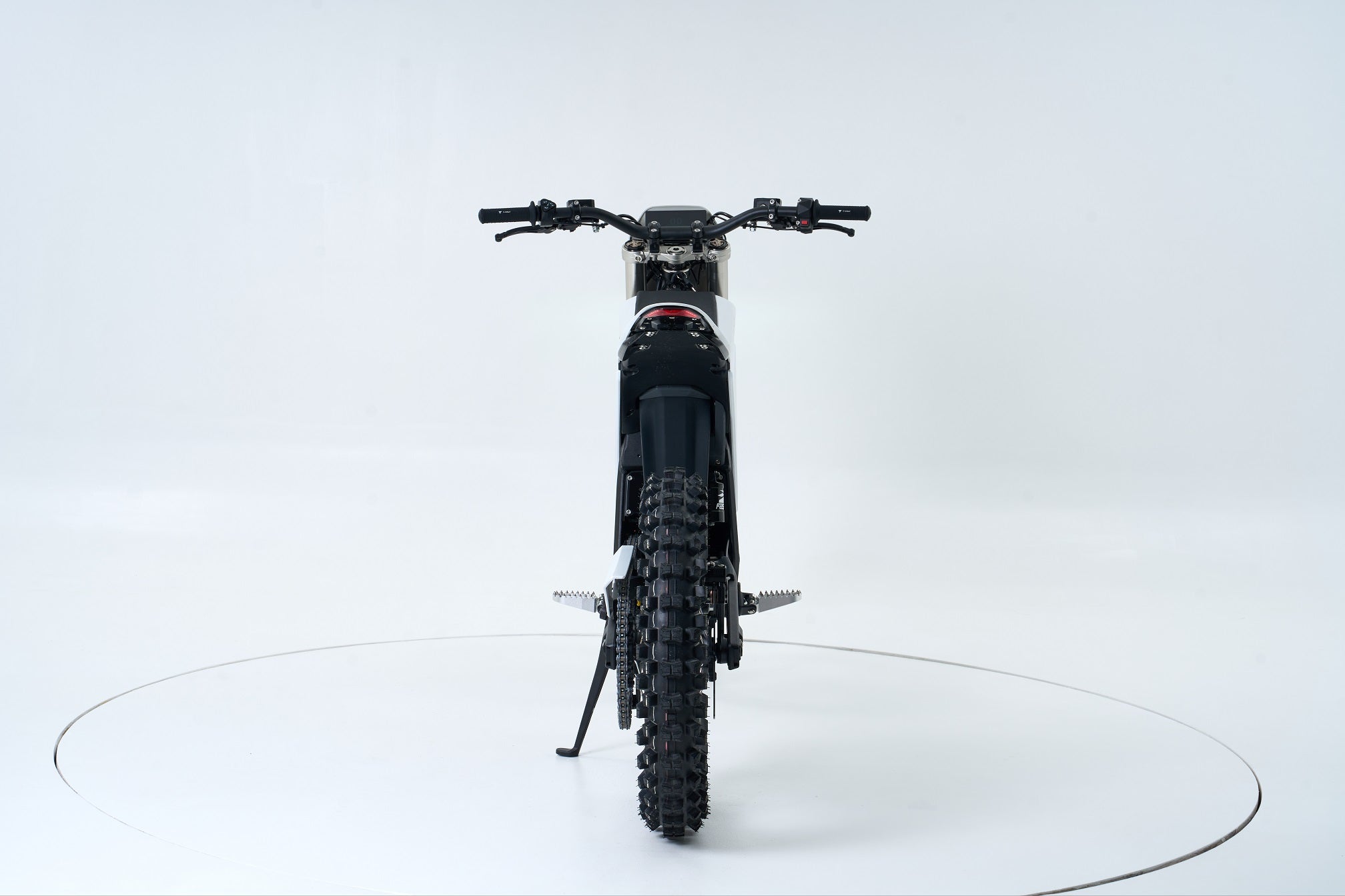 Y-Volt Surge V 97.2V/45Ah 35,000W Off-Road Electric Dirt Bike - Image 4